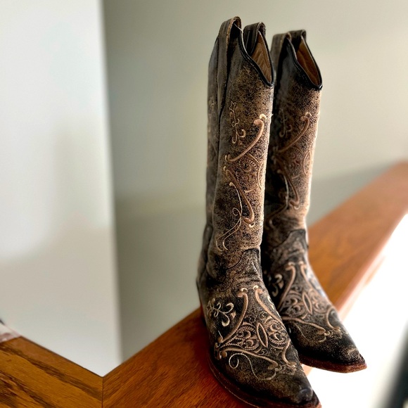 Circle G ladies embroidered brown leather cowboy boots, snip toe, sz 5.5 - Picture 5 of 9